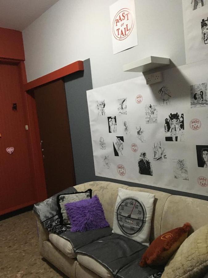 Noer Hostel Larnaca Bagian luar foto